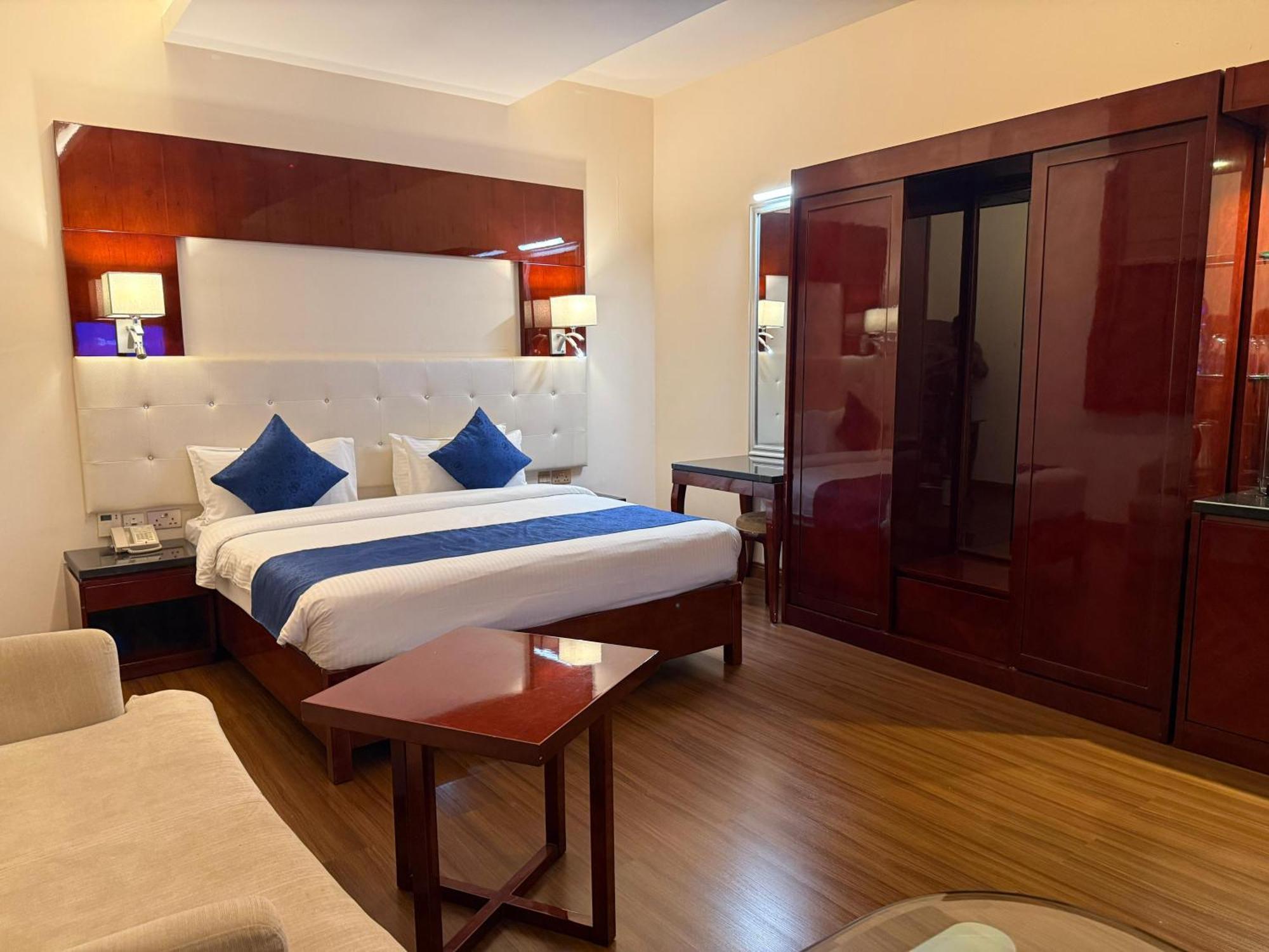 Hotel Golden Tulip Headington Maskat Zewnętrze zdjęcie