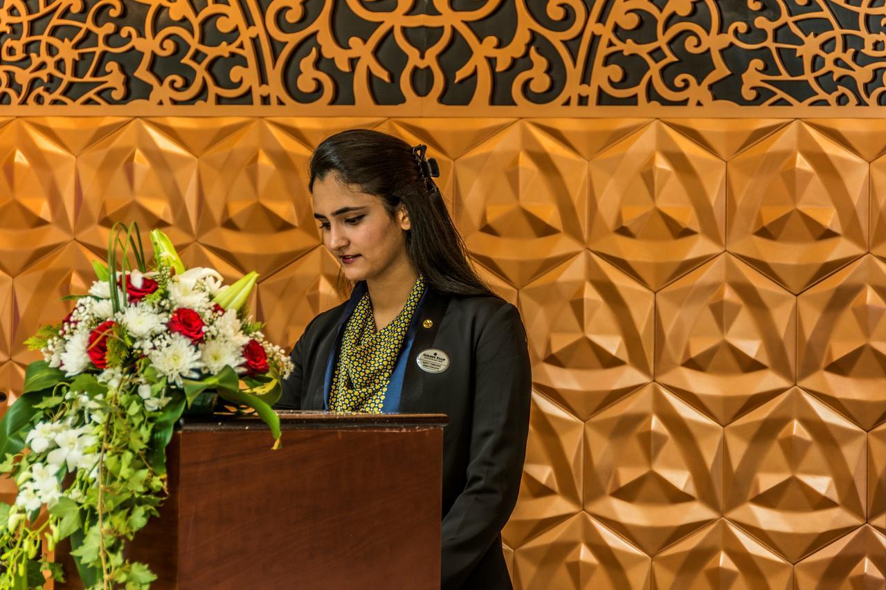 Hotel Golden Tulip Headington Maskat Zewnętrze zdjęcie